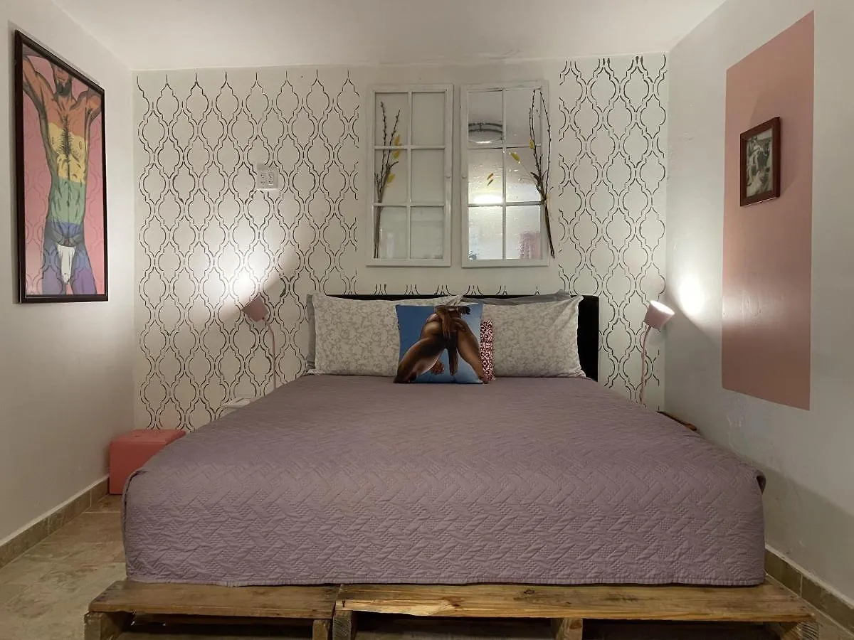 Apartamento Studio With Modern Amenities, Walk-In Shower, Jacuzzi, Beach, And Pool, (Adults Only)