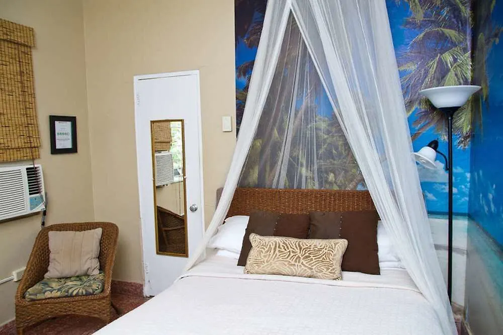 Studio With Modern Amenities, Walk-In Shower, Jacuzzi, Beach, And Pool, (Adults Only) Apartamento