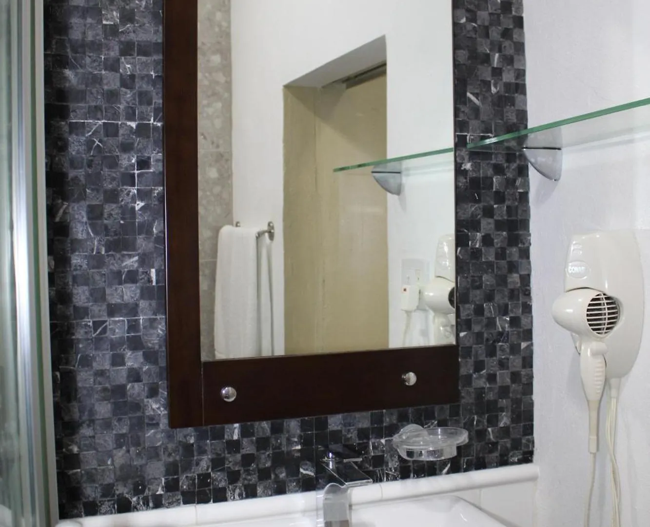 Studio With Modern Amenities, Walk-In Shower, Jacuzzi, Beach, And Pool, (Adults Only) San Juan