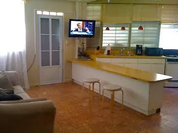 Studio With Modern Amenities, Walk-In Shower, Jacuzzi, Beach, And Pool, (Adults Only) 0*, San Juan Puerto Rico