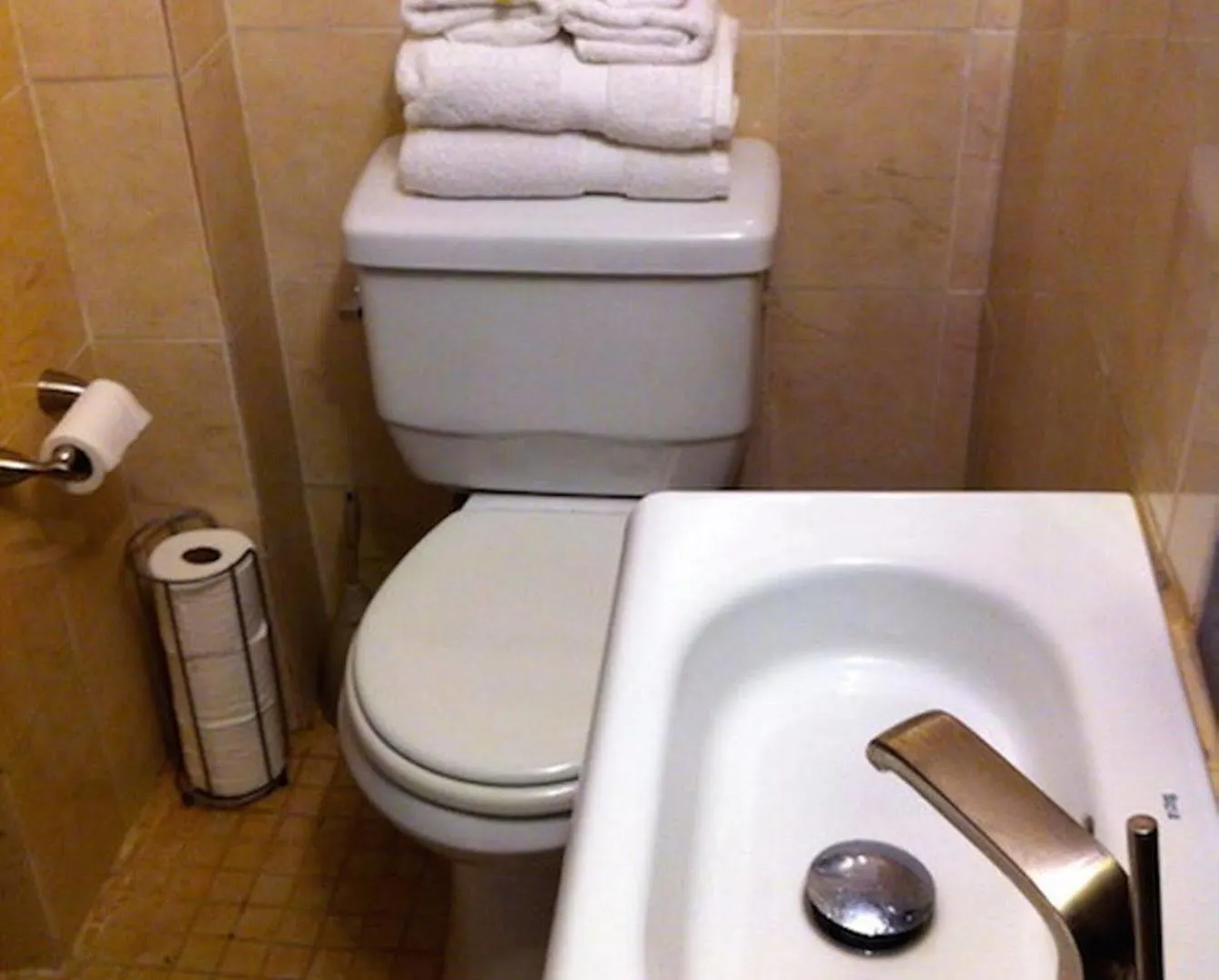 Studio With Modern Amenities, Walk-In Shower, Jacuzzi, Beach, And Pool, (Adults Only) Apartment San Juan